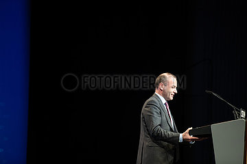 Manfred Weber bei seiner Rede bei der Delegiertenversammlung zur Europawahl