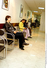 SALLE ATTENTE WAITING ROOM