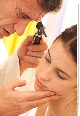 ORL FEMME EAR NOSE & THROAT  WOMAN