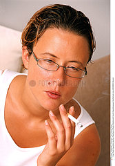 TABAC FEMME WOMAN SMOKING