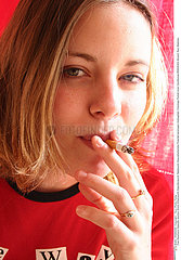 TABAC ADOLESCENT ADOLESCENT SMOKING