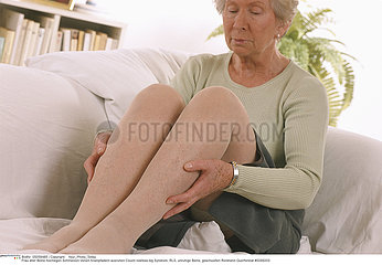 DOULEUR JAMBE 3EME AGE LEG PAIN IN AN ELDERLY PERSON