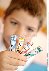 HOMEOPATHIE ENFANT HOMEOPATHY  CHILD