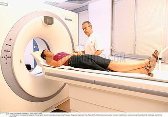 SCANNER HELLICOIDAL HELICAL CT SCANNER