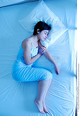 SOMMEIL FEMME WOMAN SLEEPING