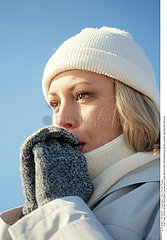 FROID FEMME!!COLD  WOMAN