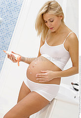 FEMME ENCEINTE SOINS!!PREGNANT WOMAN  CARE