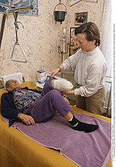 HAD 3EME AGE!!HOME MEDICAL CARE FOR ELDERLY P.