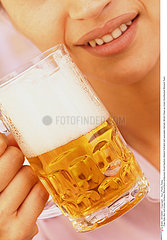 BOISSON FEMME!!WOMAN DRINKING