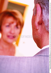 CONFLIT COUPLE 3EME AGE!!CONFLICT IN AN ELDERLY COUPLE