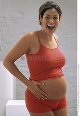 FEMME ENCEINTE INTERIEUR!!PREGNANT WOMAN INDOORS
