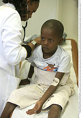 CONSULTATION HOPITAL ENFANT!!CHILD AT HOSPITAL CONSULTATION