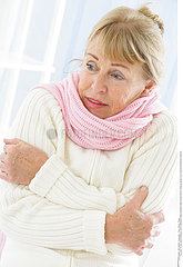 FROID 3EME AGE!!COLD  ELDERLY PERSON