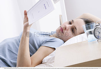 LECTURE FEMME LOISIR!!WOMAN READING