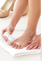 SOINS PIED FEMME!!FOOT CARE  WOMAN