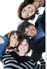 GROUPE ADOLESCENT!GROUP OF ADOLESCENTS