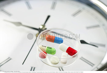 CHRONOPHARMACOLOGIE!!PHARMACOLOGY OF DOSE SCHEDULES
