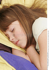 SOMMEIL ENFANT!CHILD SLEEPING