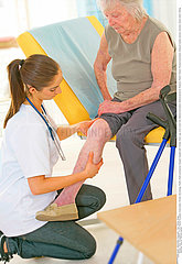 JAMBE SEMIOLOGIE 3EME AGE!LEG  SYMPTOMATOLOGY IN ELDERLY.P