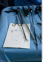 CHIRURGIE MATERIEL!SURGICAL EQUIPMENT