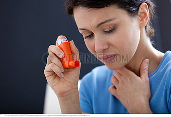 ASTHME FEMME!ASTHMA  WOMAN
