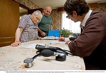 CONSULTATION DOMICILE 3EME AGE!HOME CONSULTATION ELDERLY PEOPLE