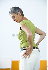 HIP PAIN IN AN ELDERLY PERSON