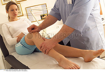 PODIATRY CONSULTATION FOR WOMAN