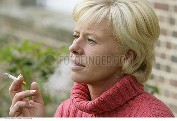 ELDERLY PERSON SMOKING