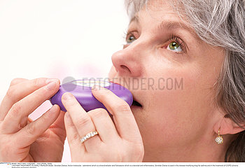 ASTHMA TREATMENT  ELDERLY PERSON