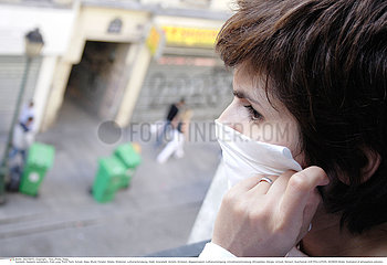 AIR POLLUTION  WOMAN