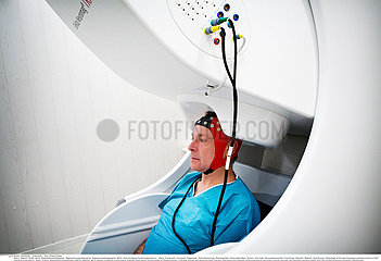 serie Serie Reportage_110 Magnetenzephalographie MEG & EEG