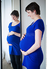 Reportage_175 Schwangerschaft Geburt  Entbindung / PREGNANT WOMAN
