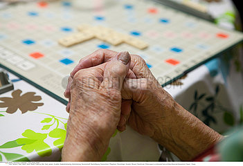 Serie Reportage_104 Seniorenheim ELDERLY P. PLAYING A GAME