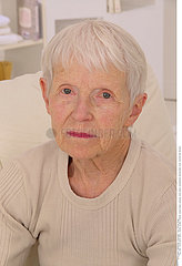 PORTRAIT OF +65 YR-OLD WOMAN