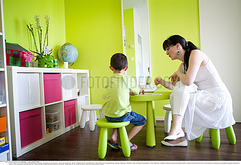CHILD IN SPEECH THERAPY