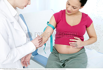 BLOOD SPECIMEN  PREGNANT WOMAN