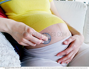 AUSCULTATION  PREGNANT WOMAN