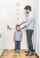 MEASURING HEIGHT IN A CHILD
