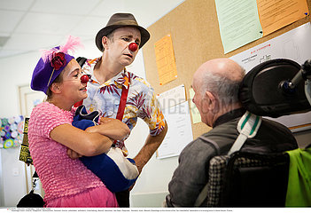 Reportage Clowneinsatz im Pflegeheim / CLOWNS ASSOCIATION