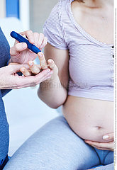 TEST FOR DIABETES  PREGNANT WOMAN