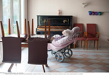Reportage_264 Pflegeheim /HOME FOR THE AGED