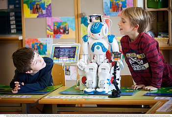 Reportage_204 NAO Schul-Roboter /NAO ROBOT