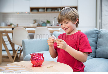 CHILD WITH MONEY