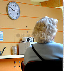 Reportage_200 Seniorenheim / HOME FOR THE AGED