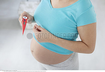TEMPERATURE PREGNANT WOMAN