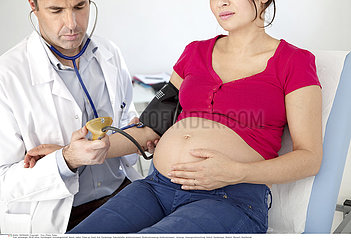 BLOOD PRESSURE  PREGNANT WOMAN