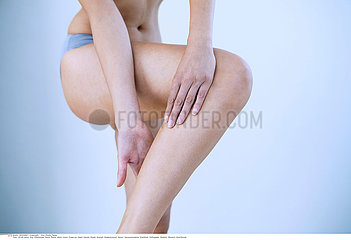 LEG PAIN IN A WOMAN