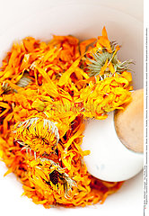 Marigold petals herb