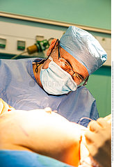 Reportage_217 PIP Brustimplantat ersetzen / Plastic surgery